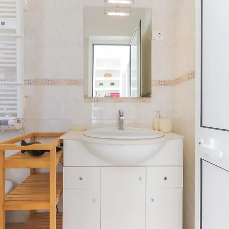 Apartment Penha De Franca Terrace By Homing Lisbon