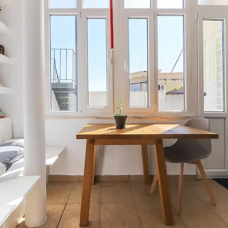 Penha De Franca Terrace By Homing Apartment